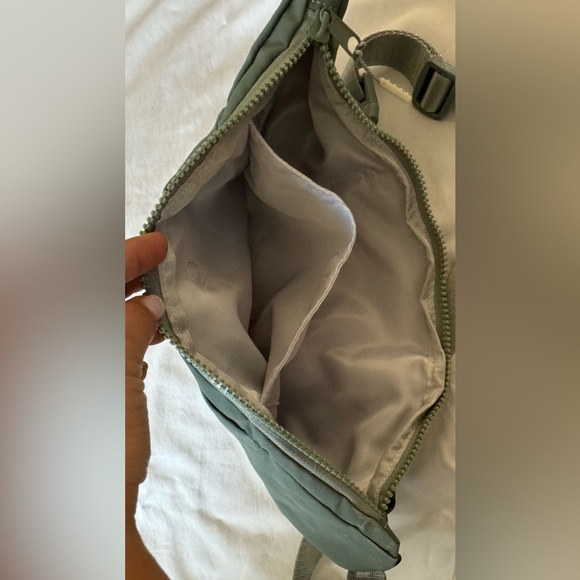 Top Paw Adjustable Belt Bag - Picture 11 of 11